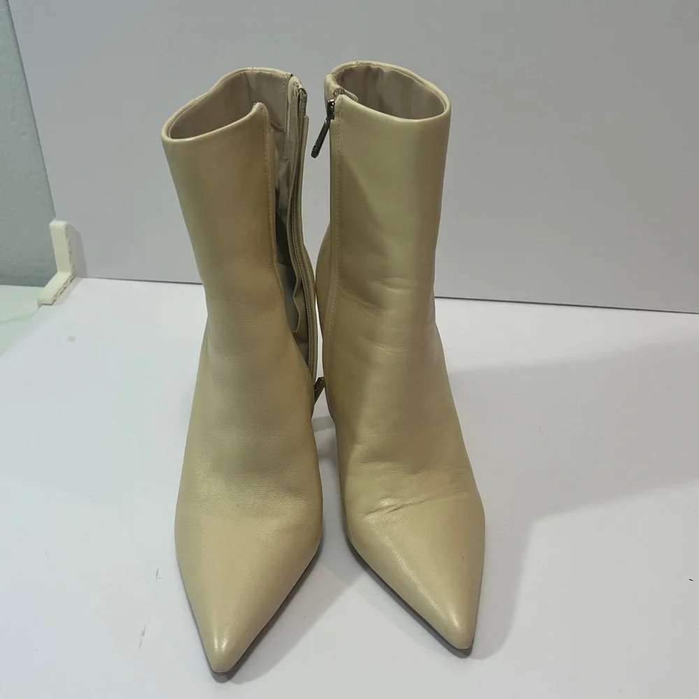 Sam‎ Edelman Ella Ankle Boots Eggshell Size 8.5 pointed toe